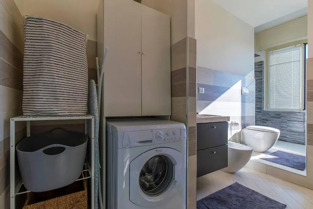 Charmy & Cozy Panoramic Flat 50M From M4 Stop Milano 0*,  Italia